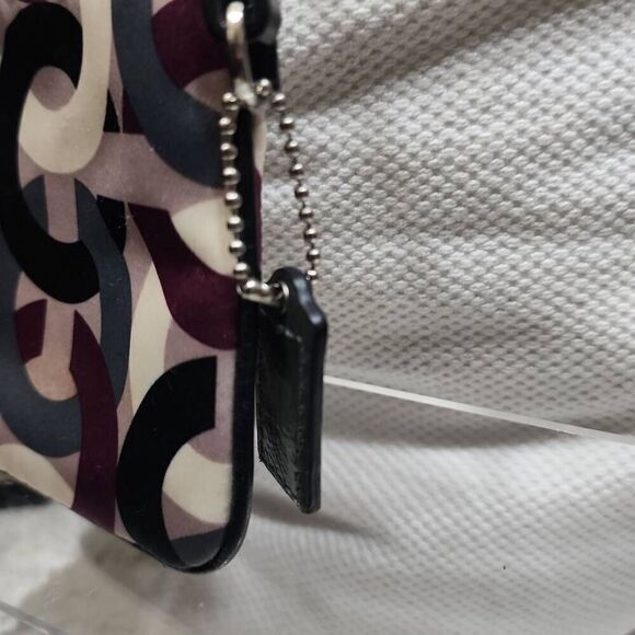 COACH Ashley Scarf Print Wristlet - Picture 6 of 9